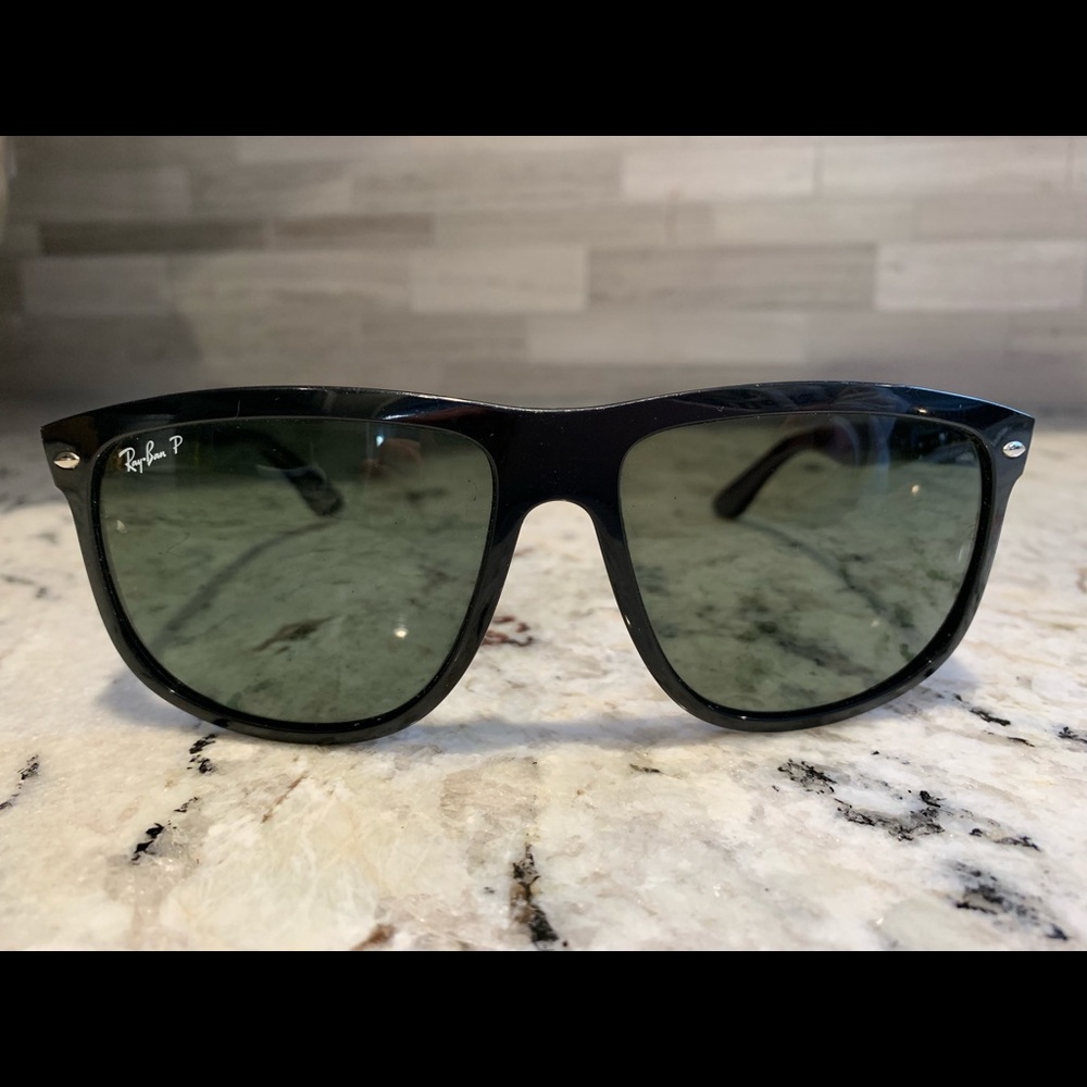 Ray-Ban RB4147 polarized sunglasses